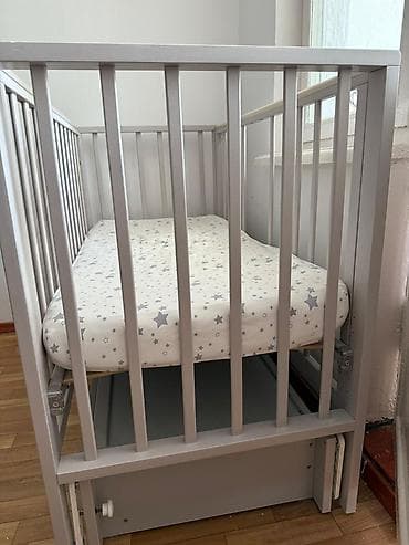 матрсы: Детская односпальная кровать, Б/у, Для девочки, Для мальчика, С матрасом, МДФ, Самовывоз — 5