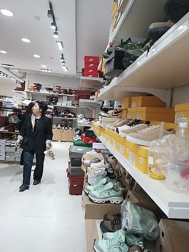 летний кардиган: Требуется Продавец-консультант в Магазин обуви, График: Шестидневка, Карьерный рост, Полный рабочий день — 2