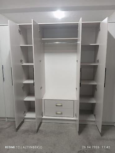 шкафы для одежды в бишкеке: Шифоньер, шкаф для одежды, Прямой, ЛДСП — 2