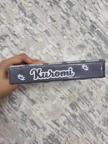 adidas raf simons: Альбом‑карманник Kuromi для фотокарт/карт - Дизайн: серо‑черная — 4