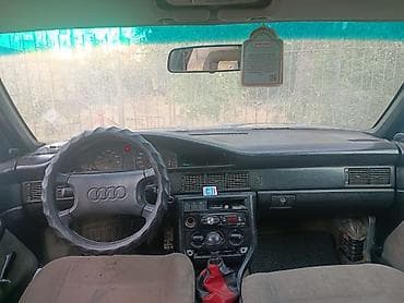 Унаа: Audi 100: 1989 г., 2 л, Кол менен иштөөчү, Бензин, Седан — 3