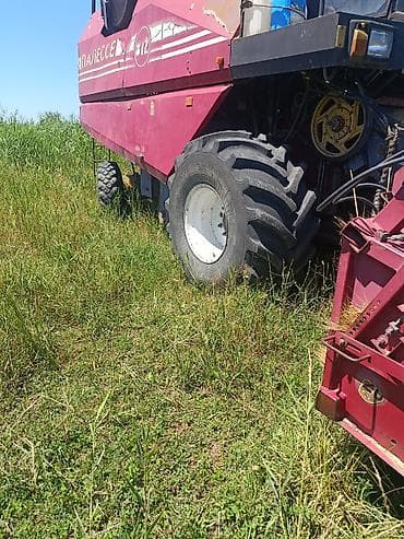 Транспорт: Комбайн палессе GS 812 с двумя жатками в отличном состоянии данный — 4
