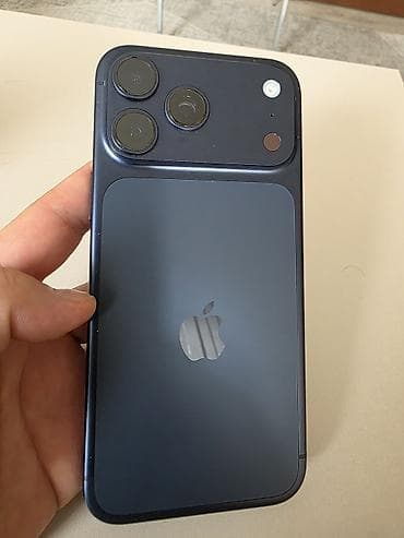 jet black: IPhone 17 Pro Max, Б/у, 256 ГБ, Синий, 100 % — 1