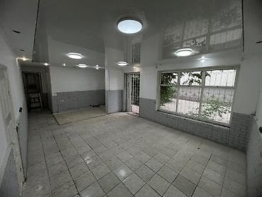 ул ленина: Сдается помещение: • Расположение: г. Бишкек, 5 микрорайон (ул — 2