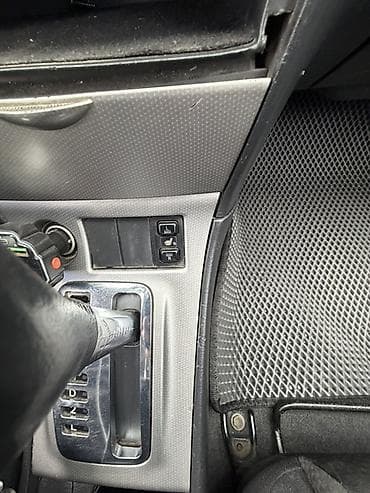 продажа автомобилей кыргызстан: Toyota Corolla: 2005 г., 1.6 л, Автомат, Бензин, Хэтчбэк — 9