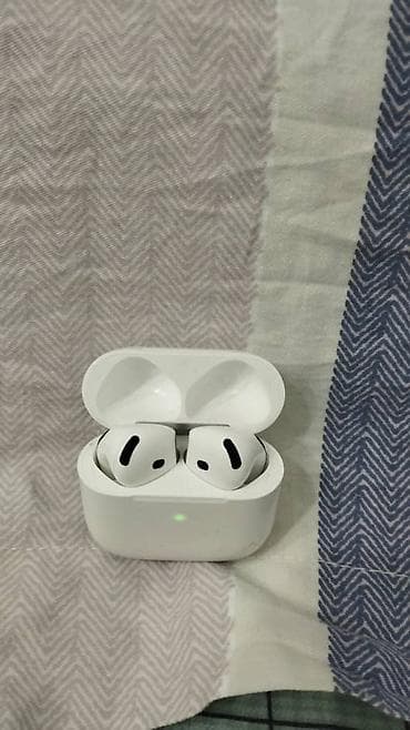 ipod apple: Оригинальные аирподс 4,б/у торг в принципе уместен — 1