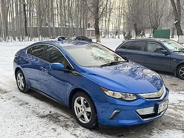 бензиновый мотороллер: Chevrolet Volt: 2017 г., 1.5 л, Автомат, Электромобиль, Хэтчбэк — 1