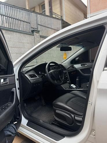 Hyundai Sonata: 2018 г., 2 л, Автомат, Газ, Седан — 1