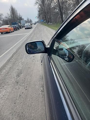 тайота в: Toyota Corolla: 2004 г., 1.6 л, Ручные, Бензин, Хэтчбэк — 6