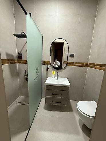 дом в бешкунгее: Адрес : пр Чынгыза Айтматова 88 Посуточно квартиры Бишкек, гостинца — 7