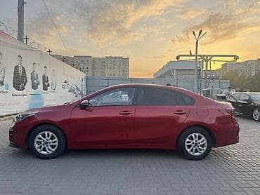 машина byd e2: Kia K3: 2019 г., 1.6 л, Автомат, Бензин, Седан — 2