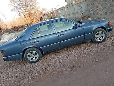 продаю компрессоры: Mercedes-Benz седан (серия W124), салон и интерьер. Описание: - — 6