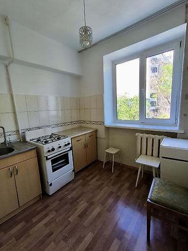кант гостиница: 2 комнаты, 44 м², Индивидуалка, 3 этаж, Старый ремонт — 5