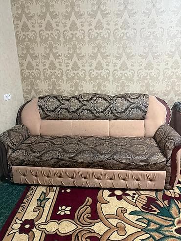 Прямой диван, Б/у