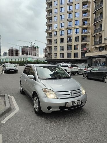 японка машина: Toyota Ist: 2002 г., 1.3 л, Автомат, Бензин, Хэтчбэк — 2