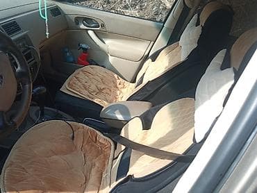 Ford: Ford Focus: 2004 г., Автомат, Бензин, Седан — 4