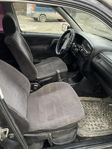 венто купить: Volkswagen Vento: 1992 г., 1.8 л, Механика, Бензин, Седан — 7