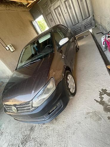магнитолы для авто: Volkswagen Polo: 2015 г., 1.6 л, Механика, Бензин, Седан — 2
