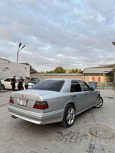 мерс бишкек: Mercedes-Benz W124: 1994 г., 3.2 л, Автомат, Бензин, Седан — 5