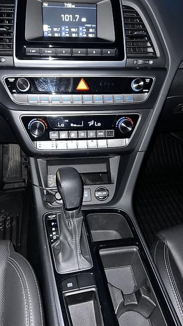 Hyundai Sonata: 2022 г., Автомат, Газ, Седан — 7