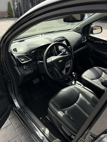 mazda cronos: Chevrolet Spark: 2020 г., 1 л, Вариатор, Бензин, Хэтчбэк — 7