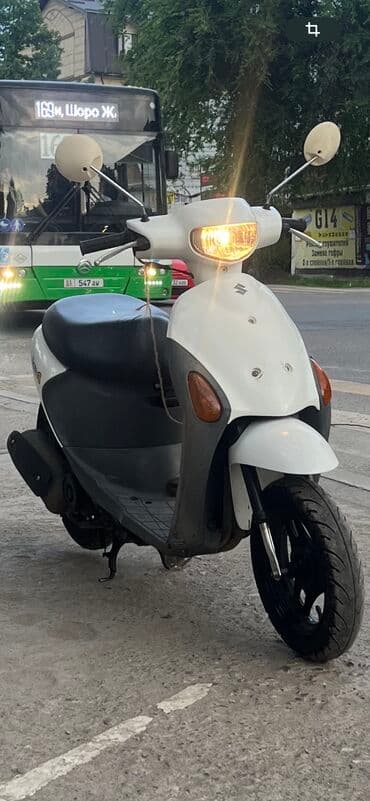 скутер бу бишкек: Тип скутера Suzuki, 50 куб. см, Бензин, Б/у — 4