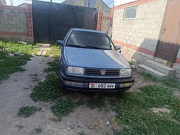 салон на гольф 2: Volkswagen Vento: 1993 г., 1.8 л, Механика, Бензин, Хэтчбэк — 3