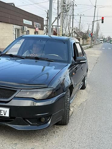 купе: Черный седан с доработанным внешним стайлингом. Особенности: - Кузов — 5