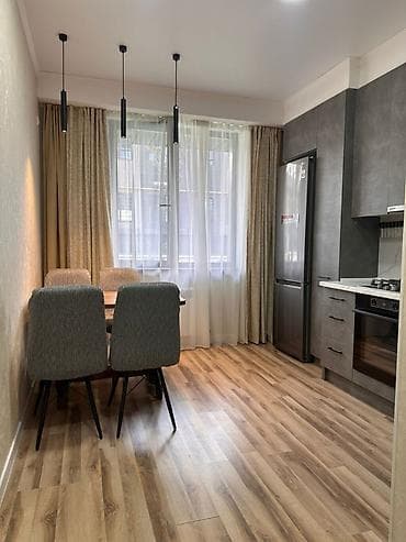 81: 2 комнаты, 81 м², Элитка, 1 этаж, Дизайнерский ремонт — 2