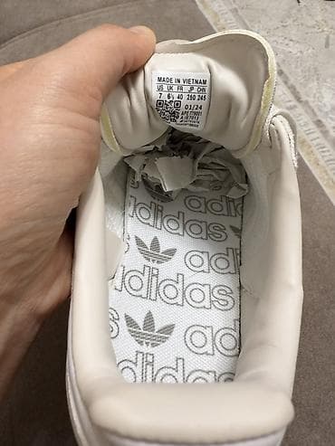 ecco 42: Мужские кроссовки, 40, Adidas Originals, Новый, цвет - Белый, Самовывоз — 2