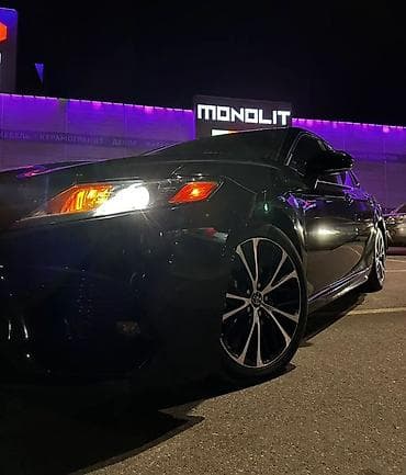 chevrolet comaro: Toyota Camry: 2018 г., 2.5 л, Автомат, Бензин, Седан — 4