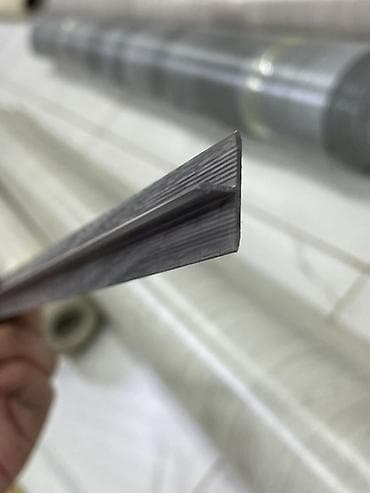 пластиковый уголок: Уголок ПВХ отделочный, декоративный, под текстуру дерева (серый) — 2