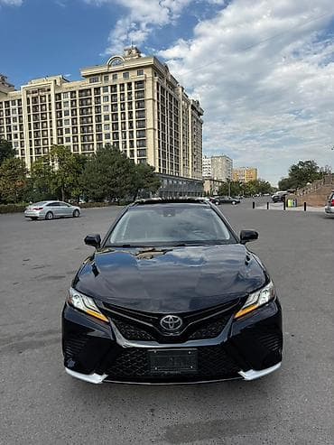 byd e2 2022: Toyota Camry: 2019 г., 2.5 л, Автомат, Бензин, Седан — 3