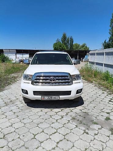 2011: Toyota Sequoia: 2011 г., 5.7 л, Автомат, Бензин, Внедорожник — 3