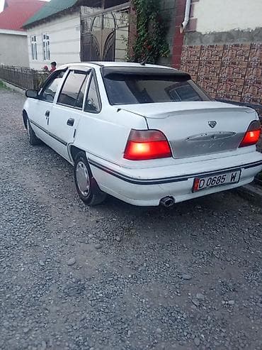 crv 1998: Daewoo Nexia: 1995 г., 1.5 л, Механика, Бензин, Седан — 4