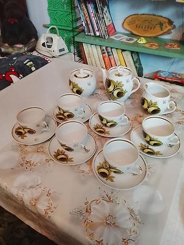 kinder joy minecraft: Фарфоровый чайный сервиз с золотистым декором «подсолнухи». Состав — 1