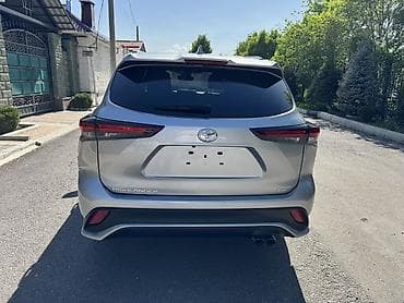 Toyota Highlander: 2024 г., 2.4 л, Автомат, Бензин, Кроссовер — 3
