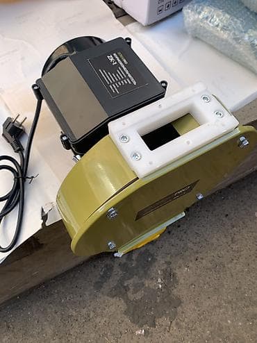 миксеры машина: Зернодробилка, Однофазное 220 В, Новый — 1