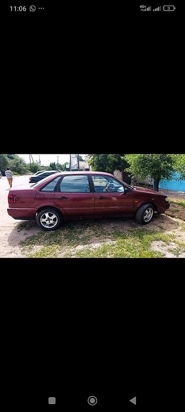 оп ком: Volkswagen Passat: 1995 г., Седан — 4