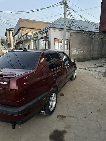 lexus rx4: Volkswagen Vento: 1993 г., 1.8 л, Механика, Бензин, Седан — 4