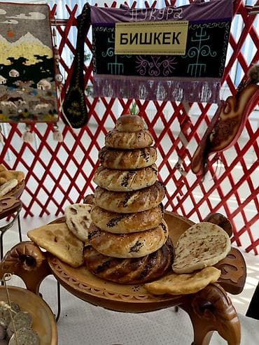 буу сервант: “НУКУРА ЭТНО ФУРШЕТ”🇰🇬🇰🇬🇰🇬🇰🇬 Сегодня стали частью мероприятия в школе — 9