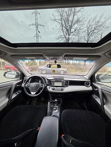 продаю форанер: Toyota RAV4: 2018 г., 2.5 л, Автомат, Бензин, Кроссовер — 10