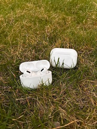 hoco w37: Беспроводные наушники-вкладыши airpods с зарядным кейсом - — 5