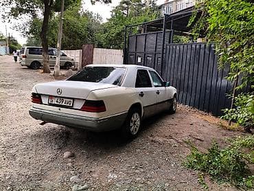 sonata 2 4: Mercedes-Benz W124: 1989 г., Седан — 7
