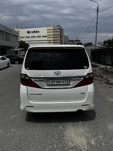 Toyota Alphard: 2014 г., 3.5 л, Автомат, Бензин, Минивэн — 4