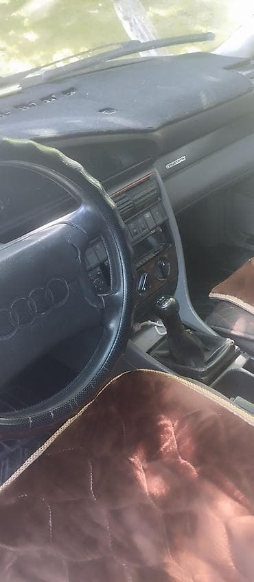 Унаа: Audi 100: 1994 г., Кол менен иштөөчү, Седан — 3