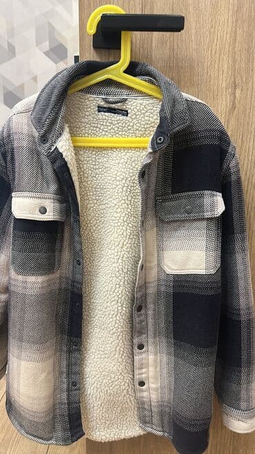 форма футбольный: Продаю зимние куртки Carters, Next, другие бренды, что то новое, что — 9