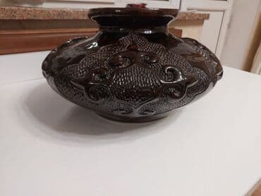 Керамическая ваза. 

Диаметр 38 см