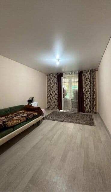 нижный жал: 2 комнаты, 43 м², Индивидуалка, 3 этаж, Косметический ремонт — 1