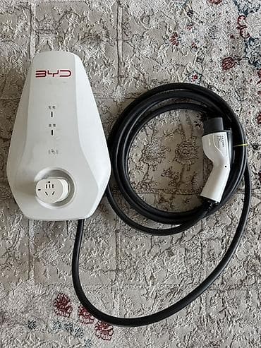 электр авто: Продаю ОРИГИНАЛ зарядник BYD Скорость заряда : 7 кВт/ч Ни разу не — 1